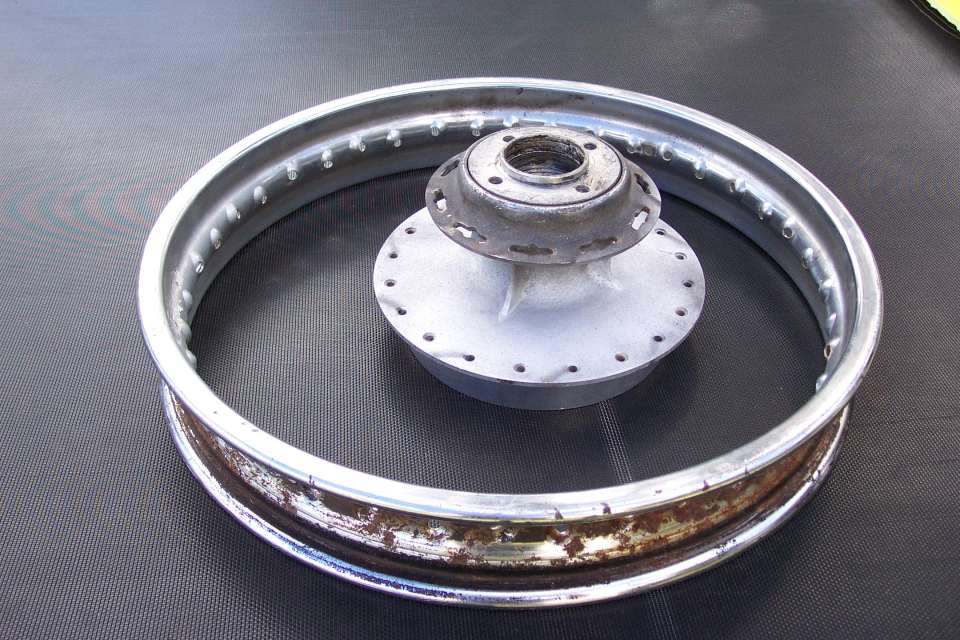 Ch8-051-A-hub-and-rim-before